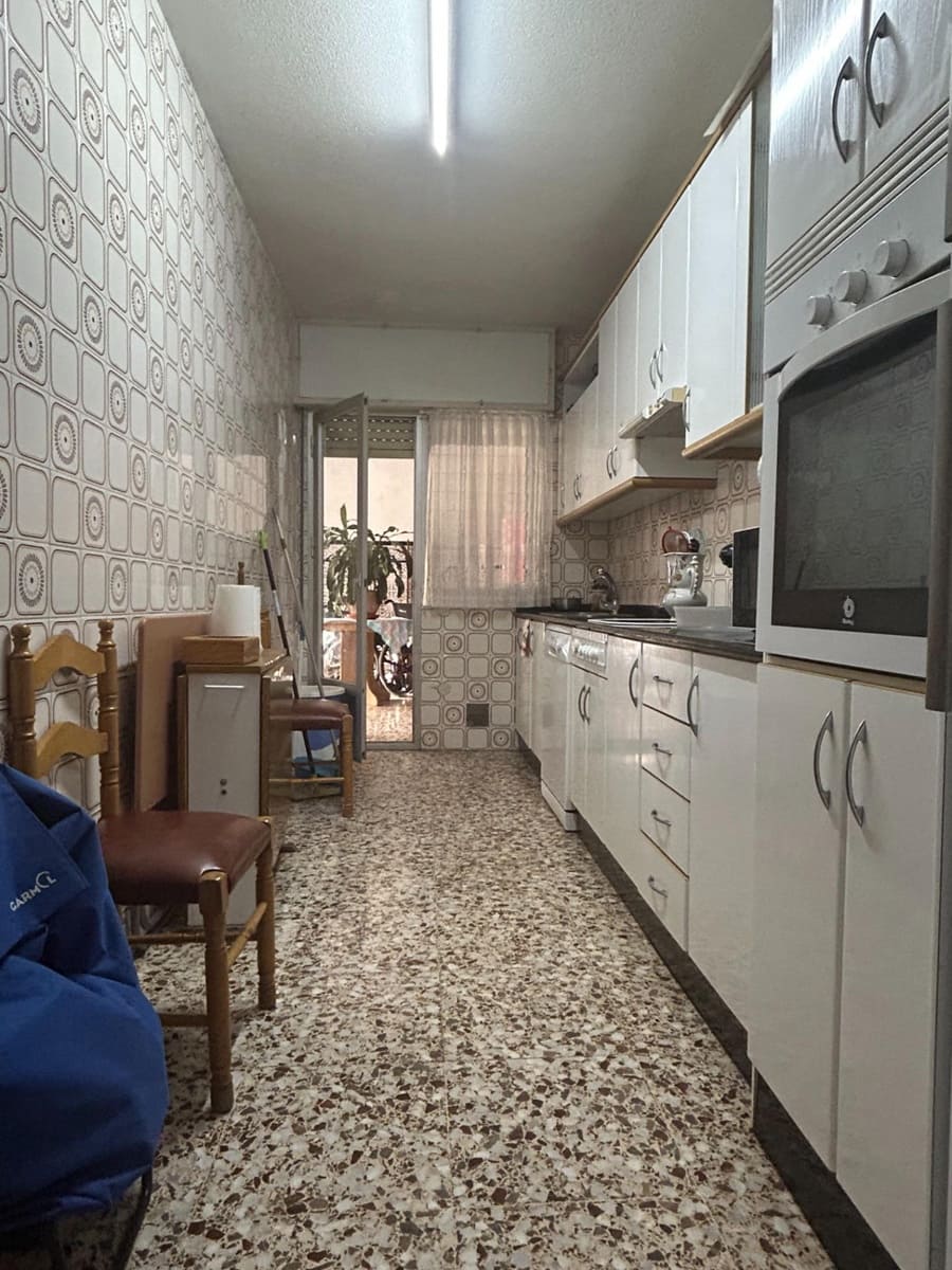 4 sypialnia Mieszkanie na sprzedaż w Los Alcazares z garażem - 139 900 € (Ref: 8859689)