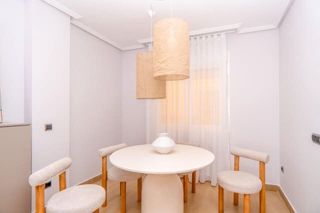 Apartamento de 2 habitaciones en Los Alcázares en venta con piscina garaje - 129.300 € (Ref: 9034623)