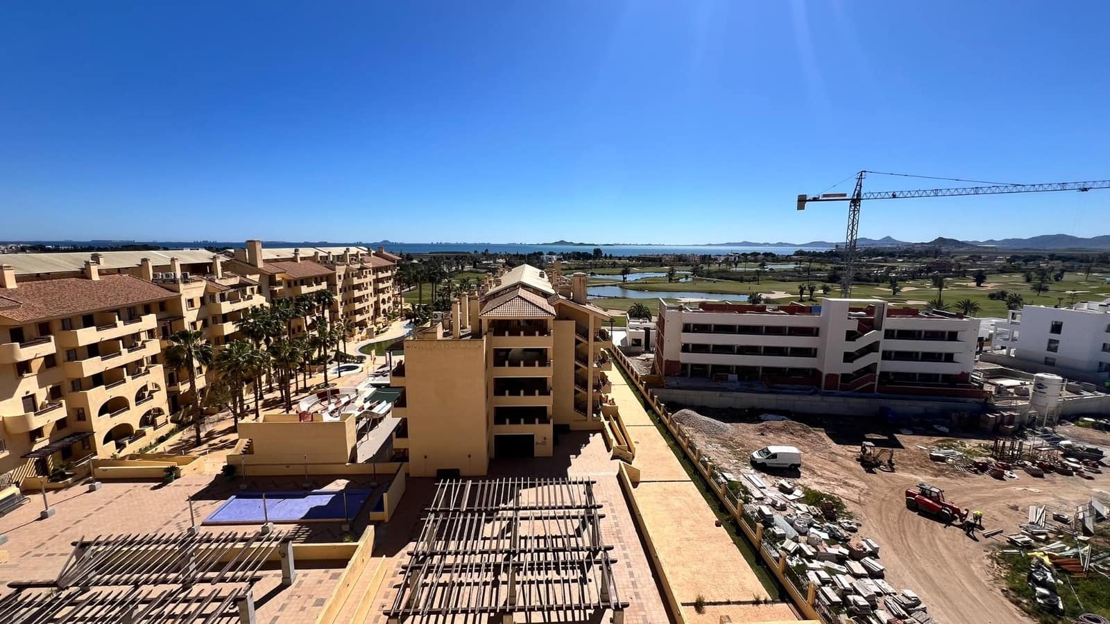 2 bedroom Apartment for sale in Los Alcazares with pool garage - € 120,000 (Ref: 9034626)