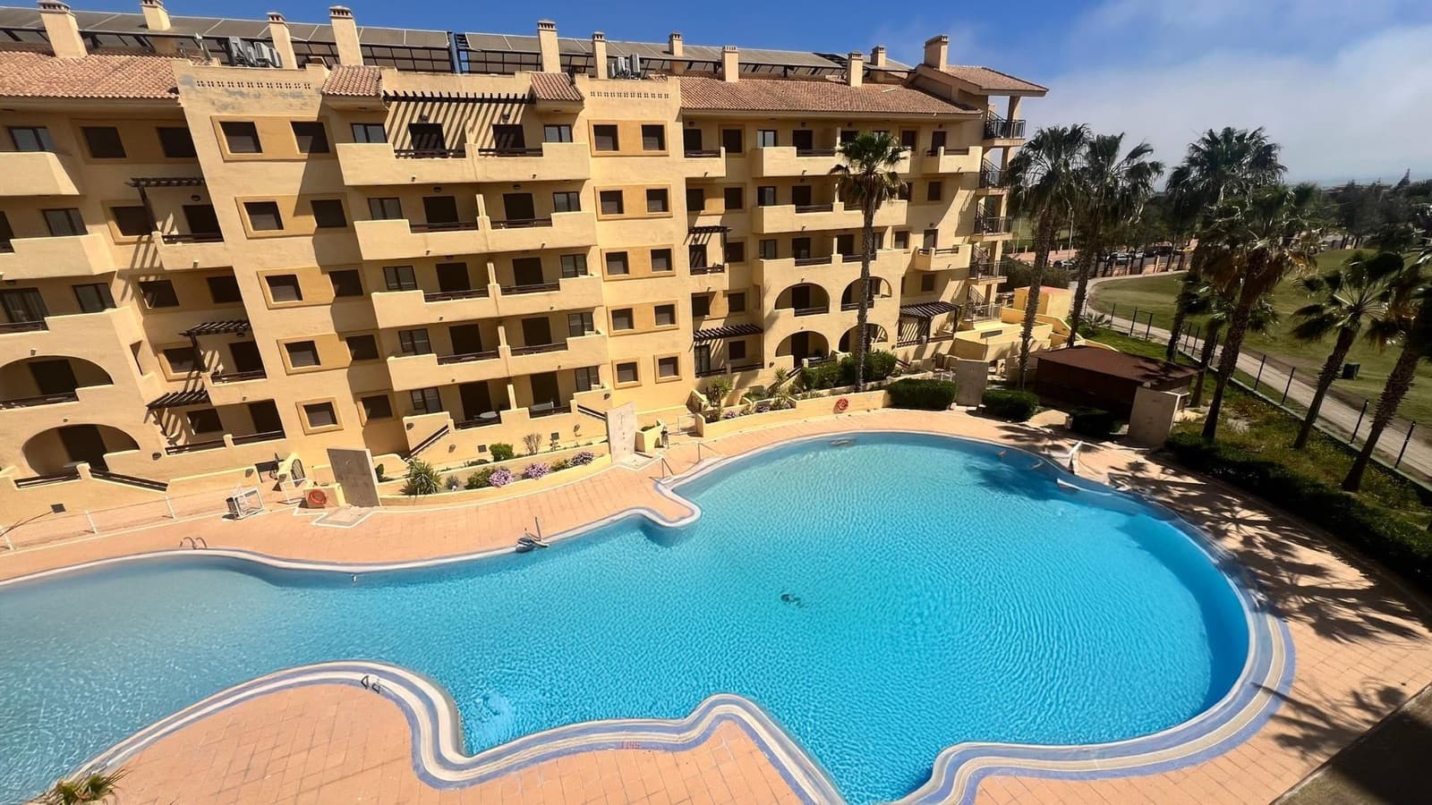 2 soveværelse Lejlighed til salg i Los Alcazares med swimmingpool garage - € 167.500 (Ref: 9034626)