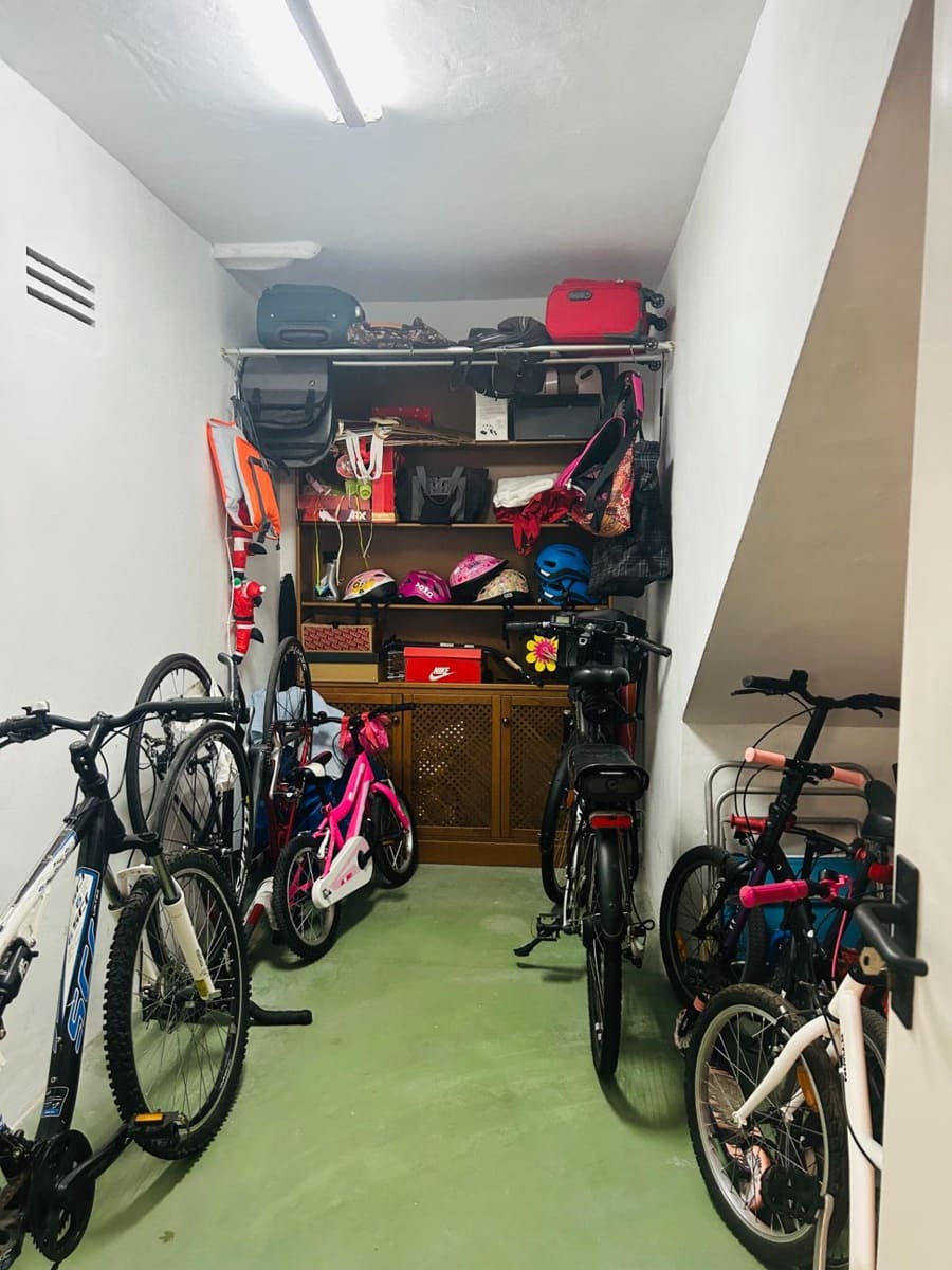 4 slaapkamer Villa te koop in San Pedro del Pinatar met garage - € 580.000 (Ref: 9285308)