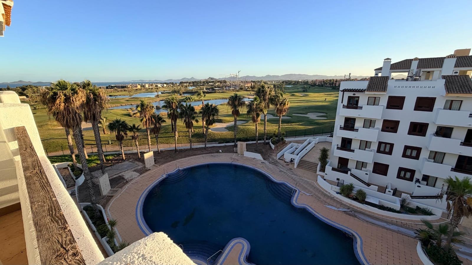 2 Zimmer Apartment zu verkaufen in Los Alcazares mit Pool Garage - 129.300 € (Ref: 9390996)