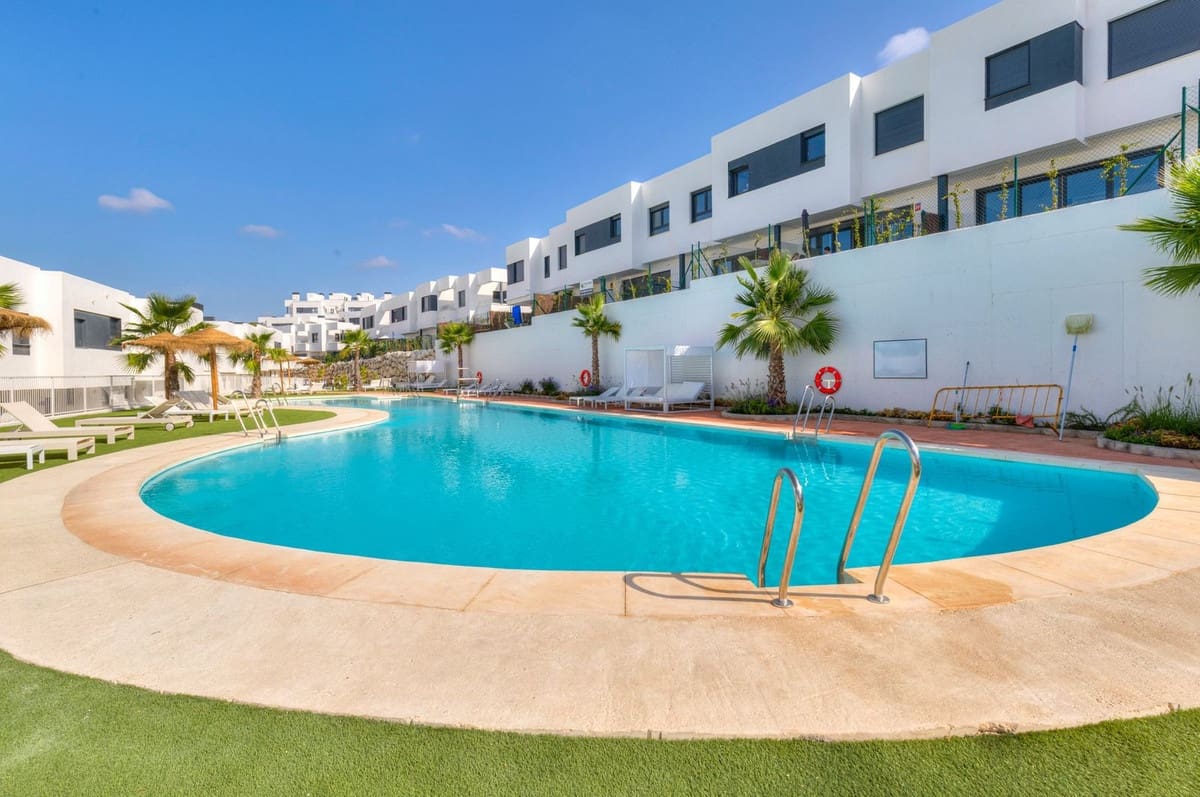 3 sovrum Hus till salu i La Cala de Mijas med pool garage - 698 000 € (Ref: 9132876)