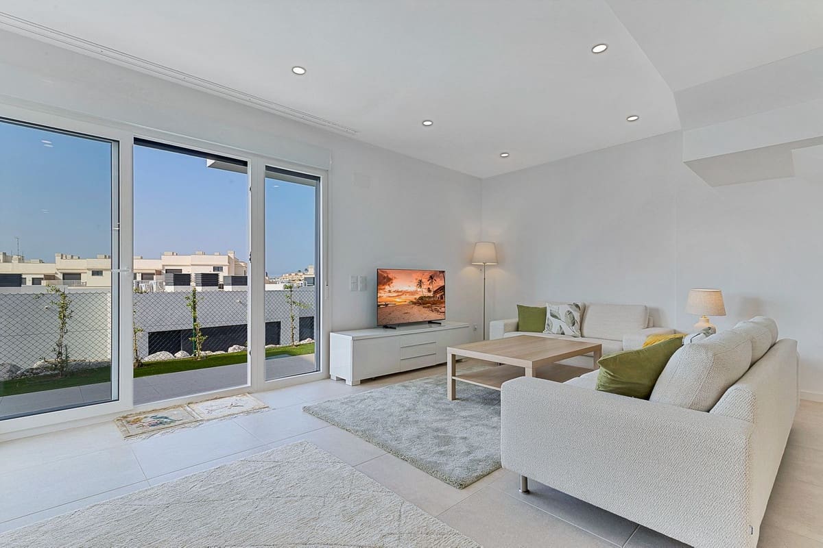 3 sovrum Hus till salu i La Cala de Mijas med pool garage - 698 000 € (Ref: 9132876)