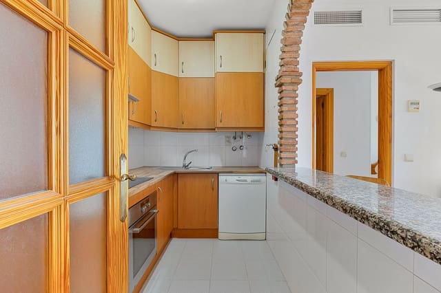 2 Zimmer Apartment zu verkaufen in Fuengirola mit Pool Garage - 305.000 € (Ref: 9161704)