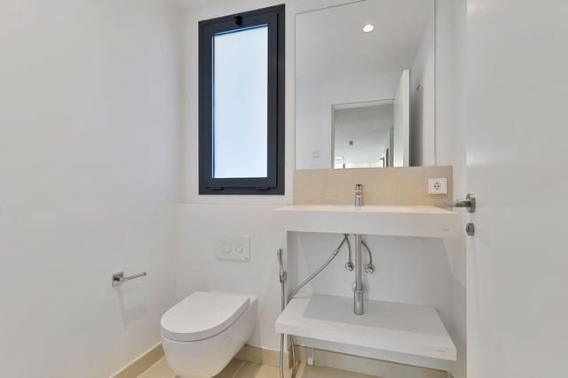 3 makuuhuone Huoneisto myytävänä paikassa El Higuerón, Fuengirola - 990 000 € (Ref: 9227754)