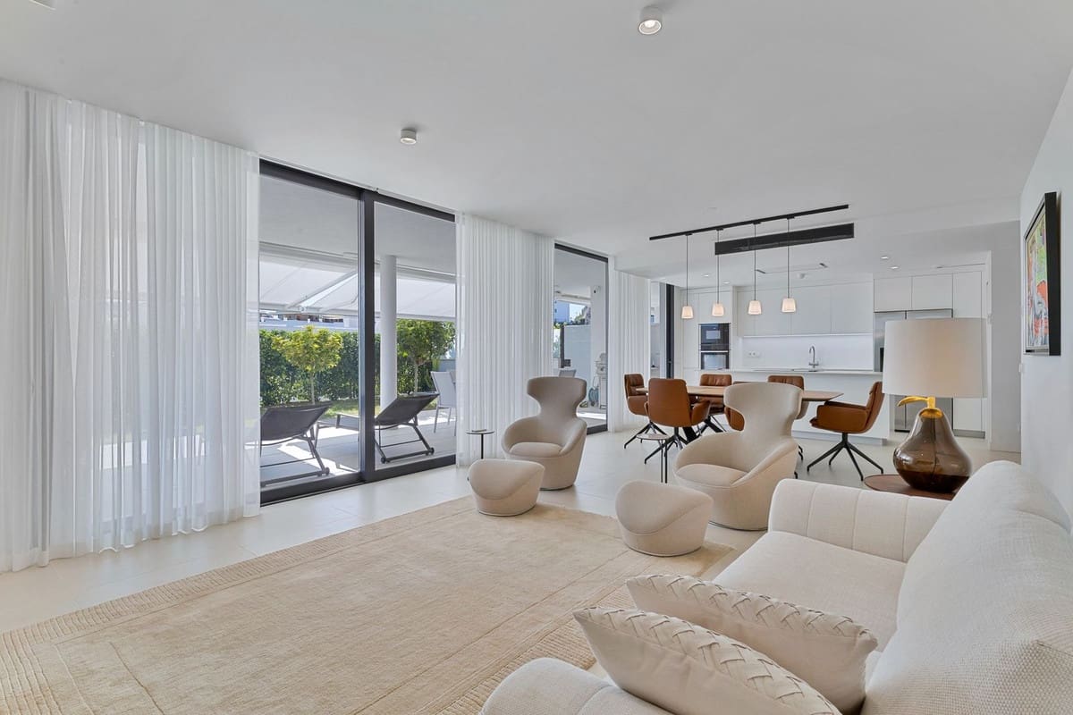 3 makuuhuone Huoneisto myytävänä paikassa Fuengirola - 990 000 € (Ref: 9227754)