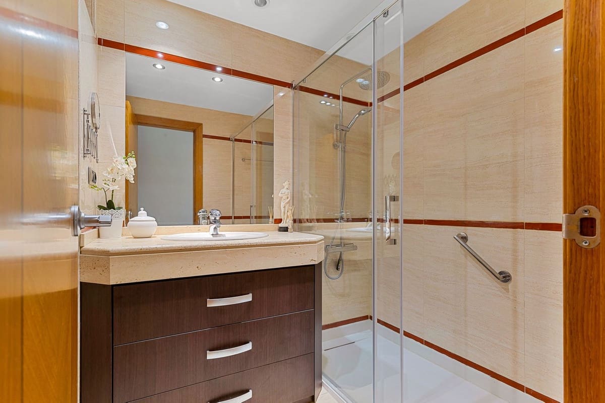 3 soverom Leilighet til salgs i Benalmadena Costa med svømmebasseng garasje - € 545 000 (Ref: 9242347)