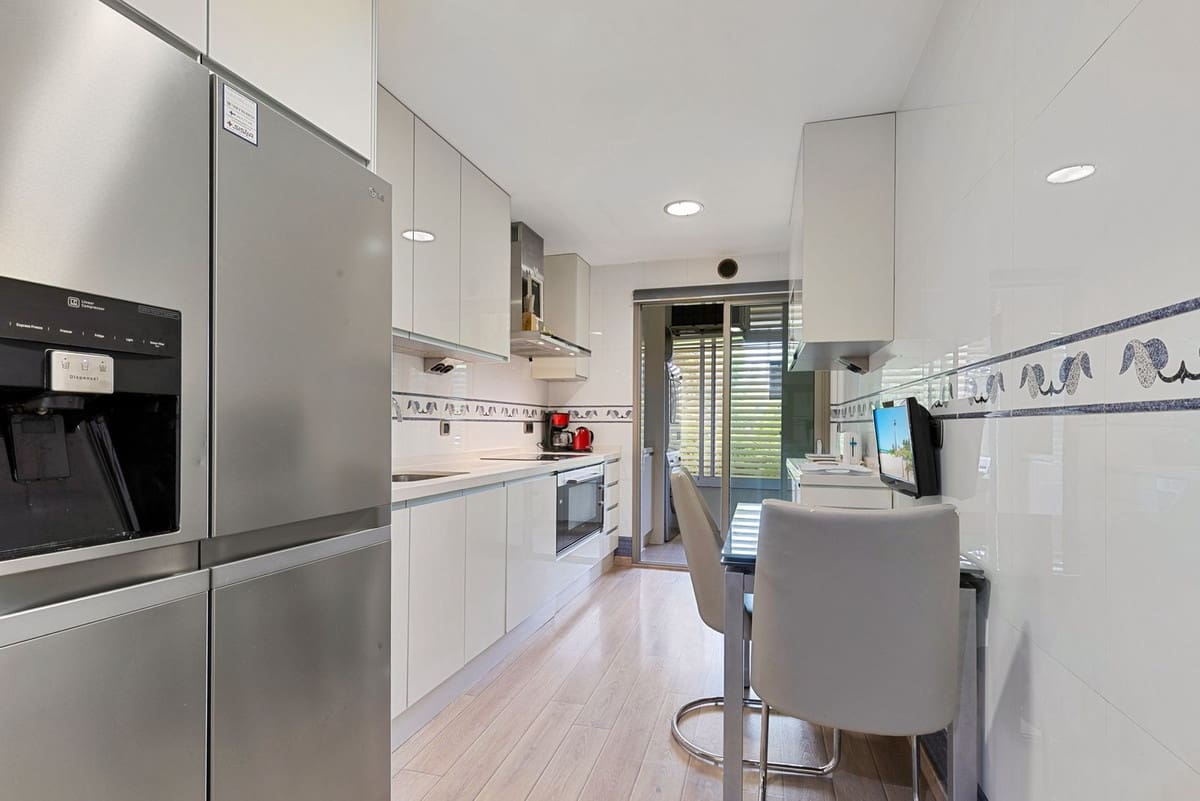 3 soverom Leilighet til salgs i Benalmadena Costa med svømmebasseng garasje - € 545 000 (Ref: 9242347)