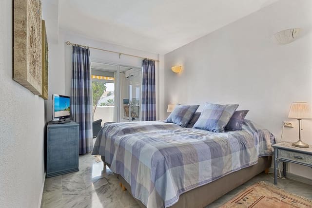 2 makuuhuone Kattohuoneisto myytävänä paikassa Benalmadena Costa, Benalmádena mukana uima-altaan 
autotalli - 390 000 € (Ref: 9244465)