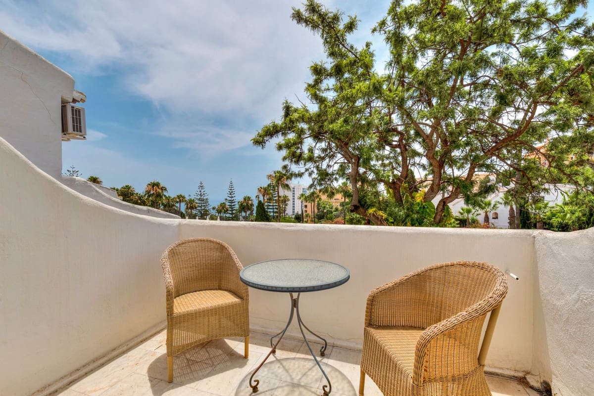 2 makuuhuone Kattohuoneisto myytävänä paikassa Benalmadena Costa mukana uima-altaan 
autotalli - 390 000 € (Ref: 9244465)