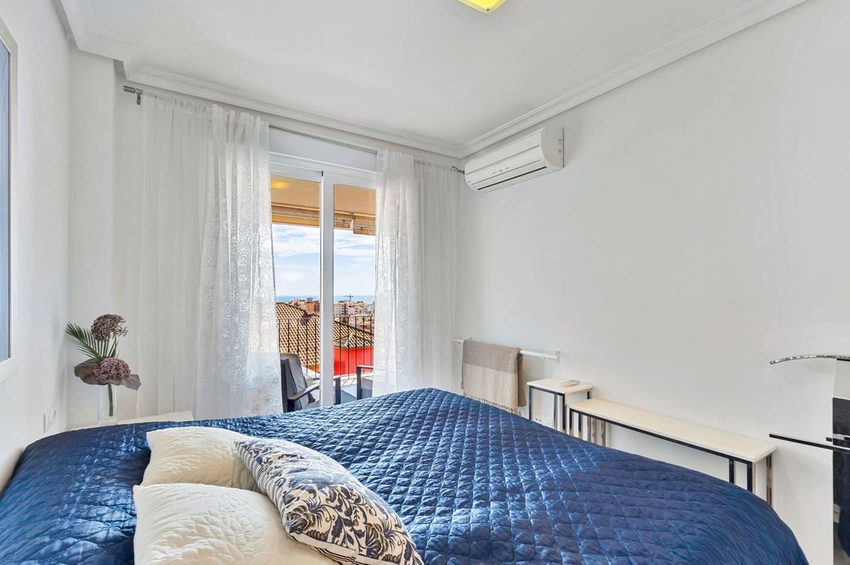 2 Zimmer Apartment zu verkaufen in Fuengirola mit Pool Garage - 345.000 € (Ref: 9319890)