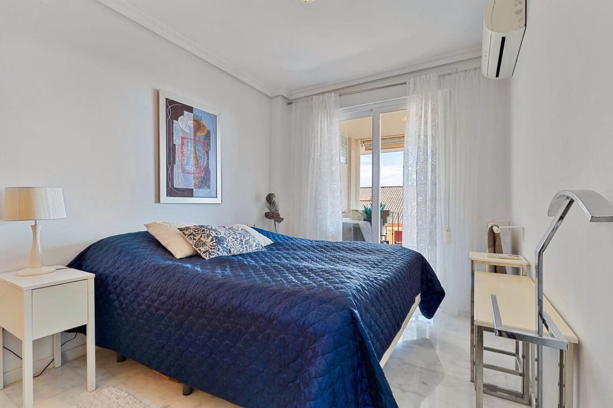 2 Zimmer Apartment zu verkaufen in Fuengirola mit Pool Garage - 345.000 € (Ref: 9319890)