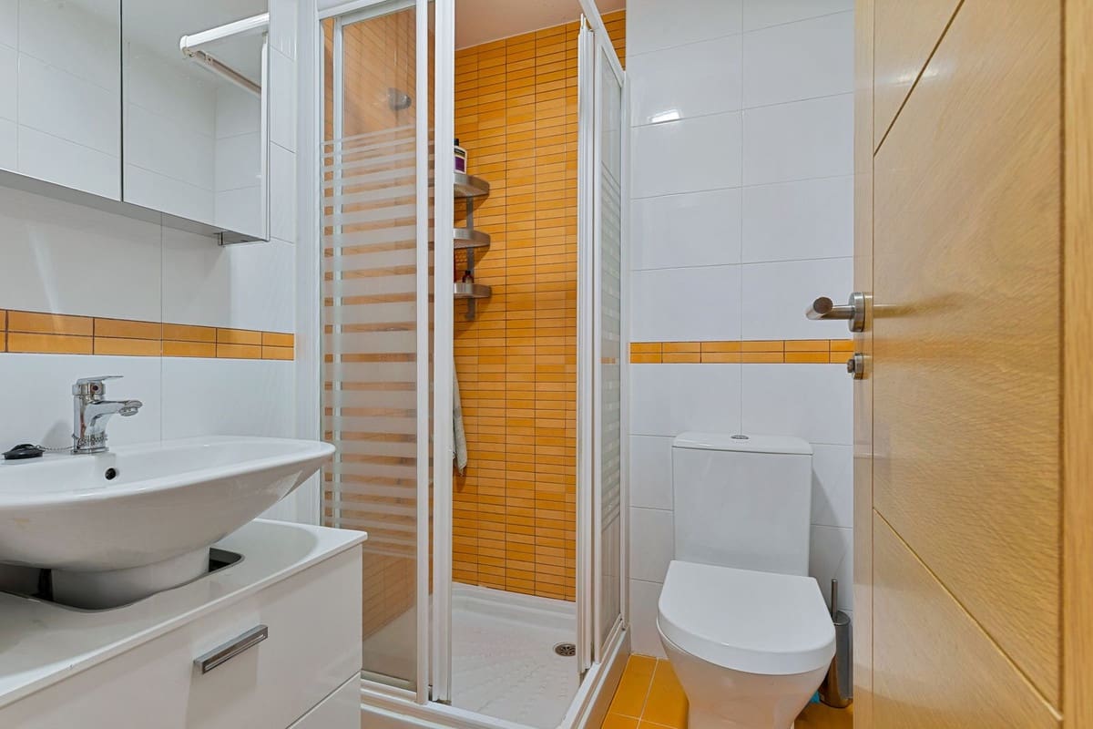 2 Zimmer Apartment zu verkaufen in Fuengirola mit Pool Garage - 345.000 € (Ref: 9319890)