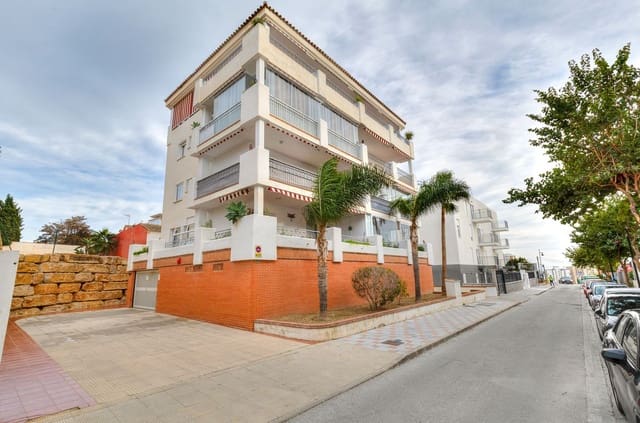 3 sypialnia Penthouse na sprzedaż w Fuengirola z basenem garażem - 595 000 € (Ref: 9542333)