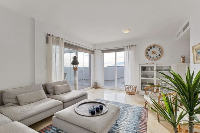 3 sypialnia Penthouse na sprzedaż w Fuengirola z basenem garażem - 595 000 € (Ref: 9542333)