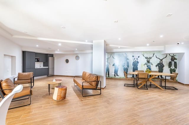 2 bedroom Apartment for sale in Fuengirola with pool garage - € 605,000 (Ref: 9641065)