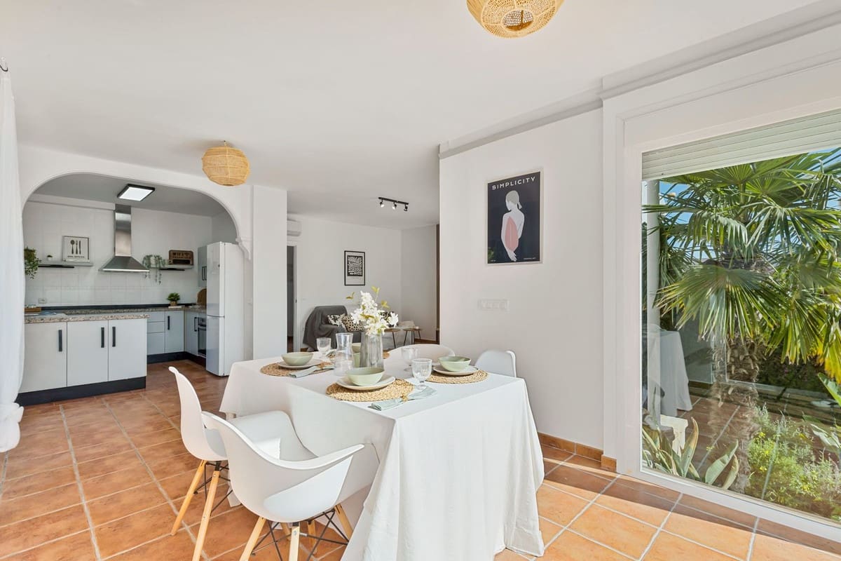 5 Zimmer Villa zu verkaufen in Torrequebrada mit Pool Garage - 895.000 € (Ref: 9671108)