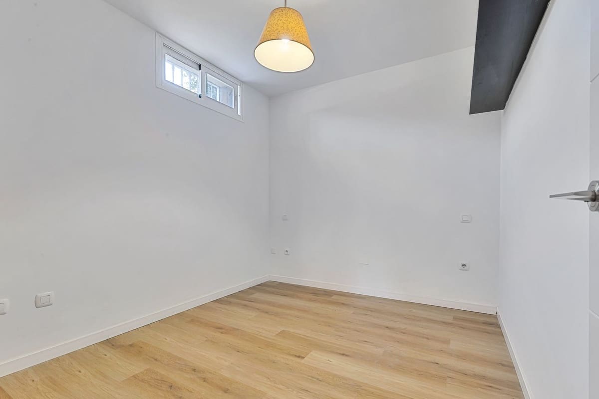 5 Zimmer Villa zu verkaufen in Torrequebrada mit Pool Garage - 895.000 € (Ref: 9671108)