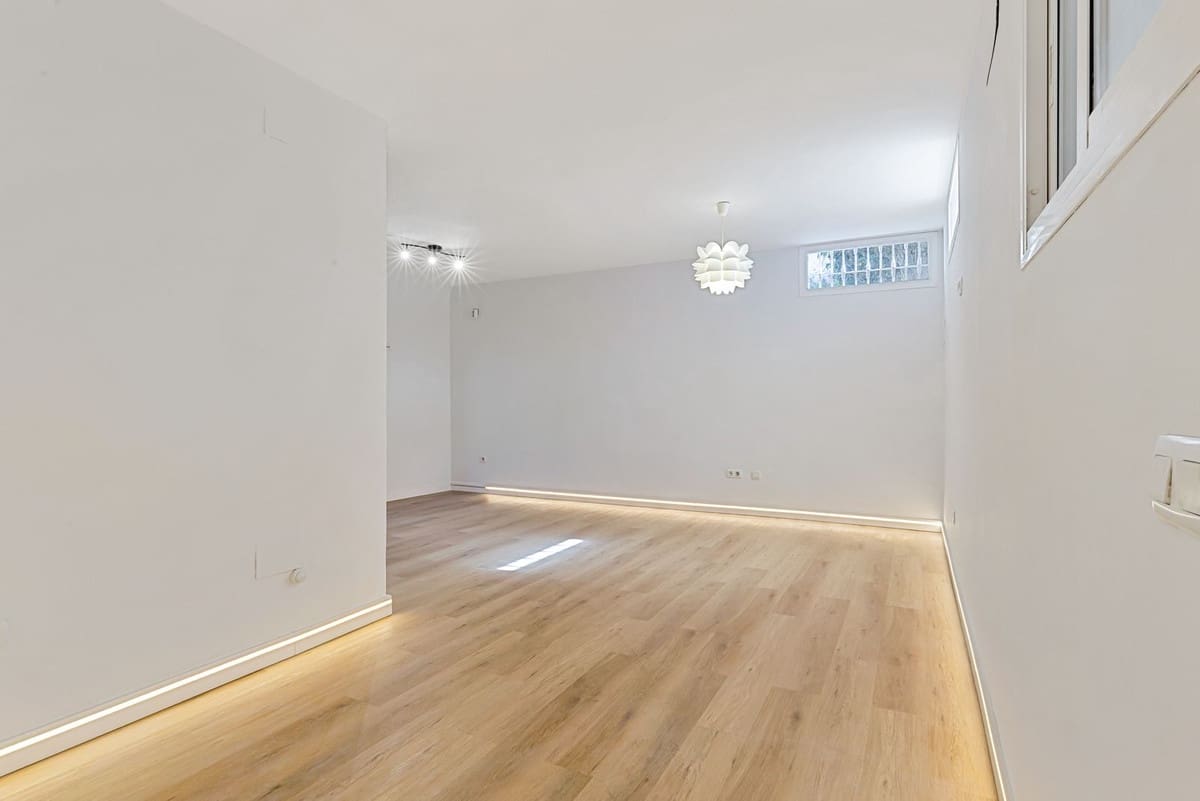 5 Zimmer Villa zu verkaufen in Torrequebrada mit Pool Garage - 895.000 € (Ref: 9671108)