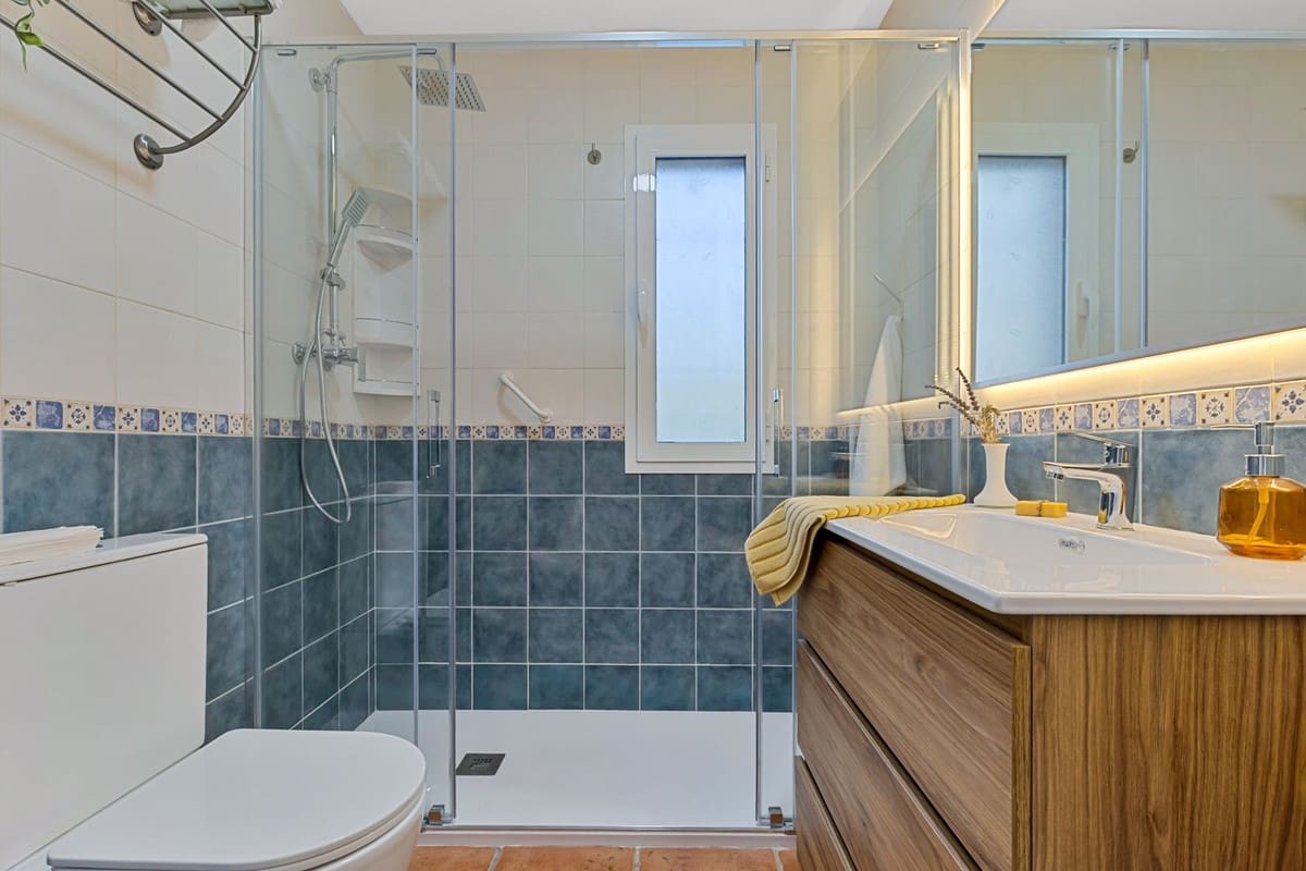 5 Zimmer Villa zu verkaufen in Torrequebrada mit Pool Garage - 895.000 € (Ref: 9671108)