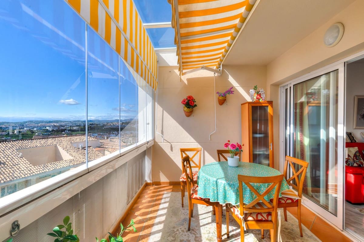 2 soverom Penthouse til salgs i Fuengirola med svømmebasseng garasje - € 367 000 (Ref: 9684344)