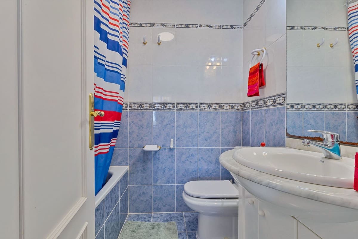 2 soverom Penthouse til salgs i Fuengirola med svømmebasseng garasje - € 367 000 (Ref: 9684344)