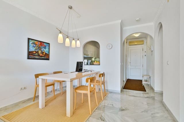 2 makuuhuone Huoneisto myytävänä paikassa Fuengirola mukana uima-altaan 
autotalli - 369 000 € (Ref: 9684345)