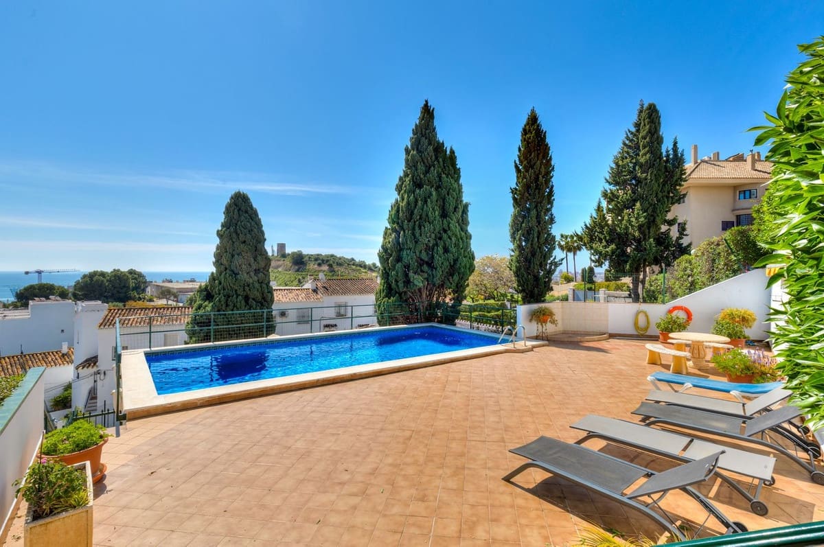 2 sovrum Takvåning till salu i Fuengirola med pool garage - 550 000 € (Ref: 9756329)