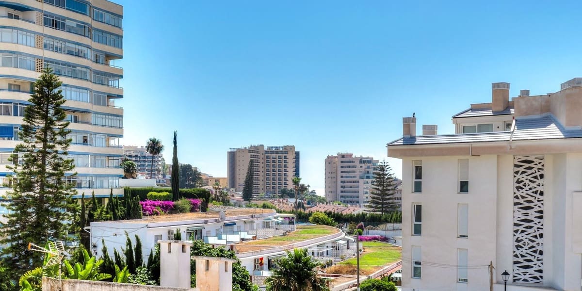 2 quarto Apartamento para venda em Fuengirola com piscina garagem - 285 000 € (Ref: 9919011)