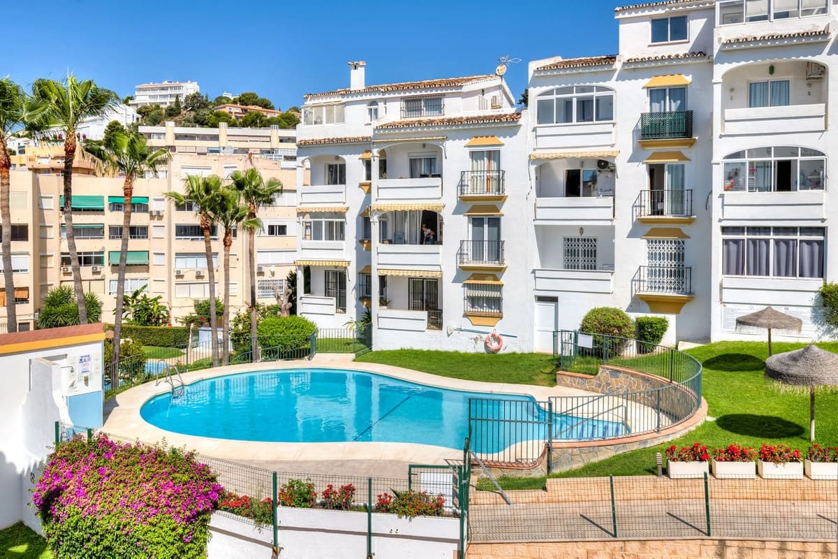 2 quarto Apartamento para venda em Fuengirola com piscina garagem - 285 000 € (Ref: 9919011)