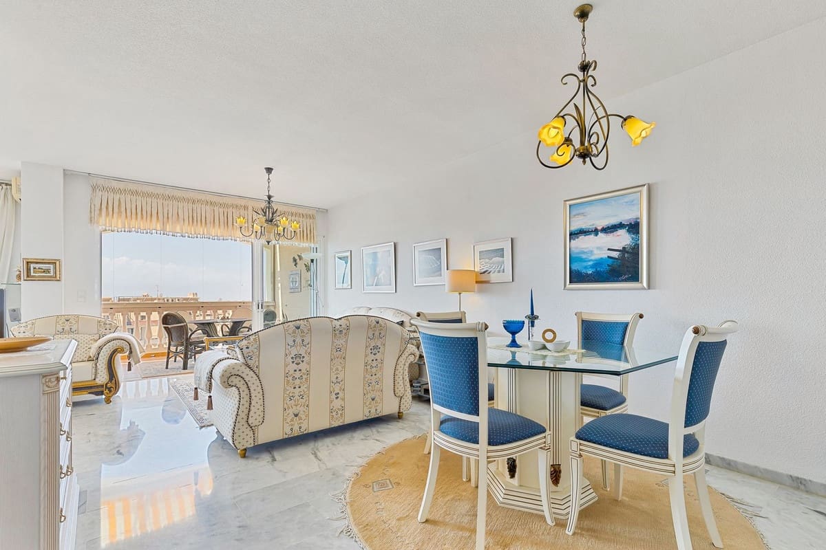 2 soverom Penthouse til salgs i Fuengirola med svømmebasseng garasje - € 385 000 (Ref: 9928156)