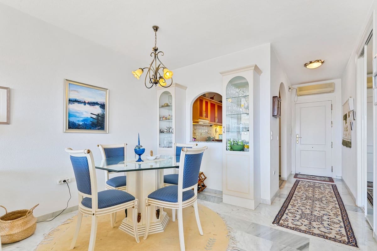 2 soverom Penthouse til salgs i Fuengirola med svømmebasseng garasje - € 385 000 (Ref: 9928156)