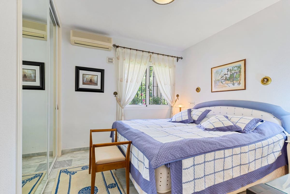 2 soverom Penthouse til salgs i Fuengirola med svømmebasseng garasje - € 385 000 (Ref: 9928156)