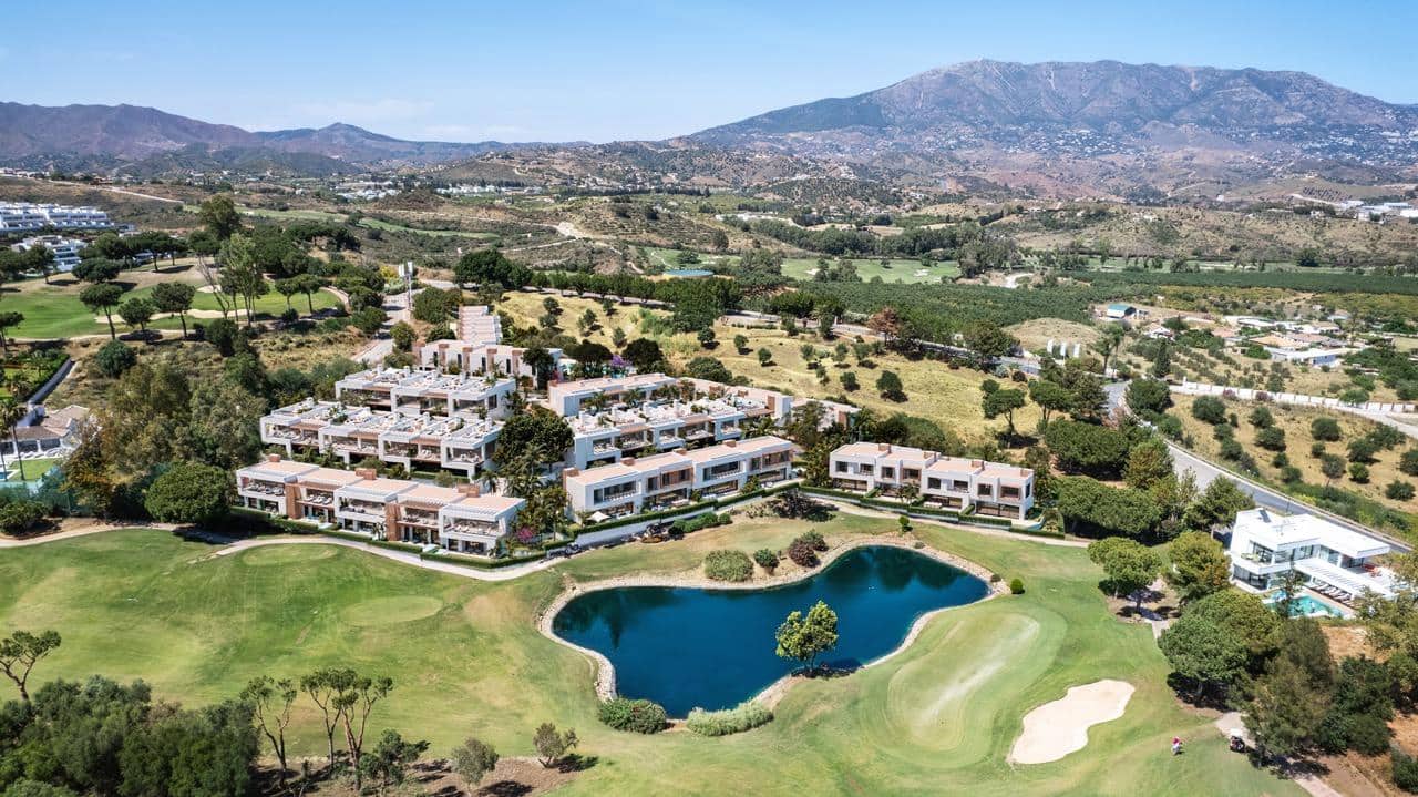 3 soverom Hus til salgs i La Cala de Mijas med svømmebasseng garasje - € 933 900 (Ref: 10000466)