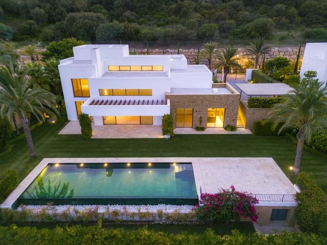 6 soveværelse Villa til salg i Casares Golf - Casares del Sol, Casares - € 5.000.000 (Ref: 10000642)
