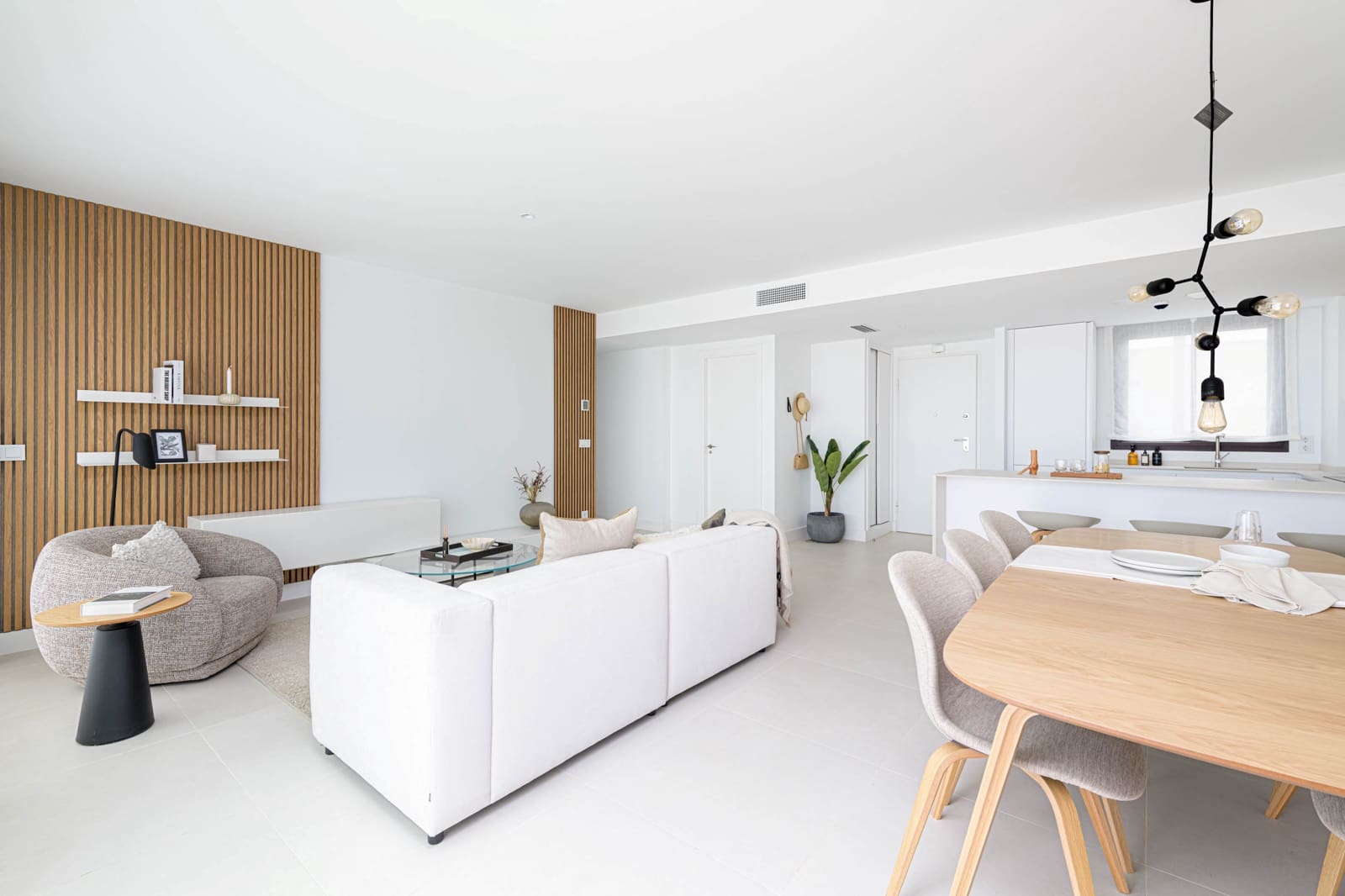 2 bedroom Apartment for sale in Fuengirola with pool - € 499,000 (Ref: 10000672)
