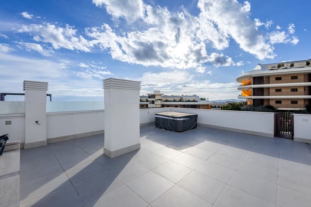 3 bedroom Apartment for sale in El Higuerón, Fuengirola with pool - € 699,000 (Ref: 10000687)