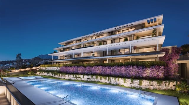 Apartamento de 2 habitaciones en La Concha - Resina Golf, Estepona en venta con piscina garaje - 449.000 € (Ref: 10000696)