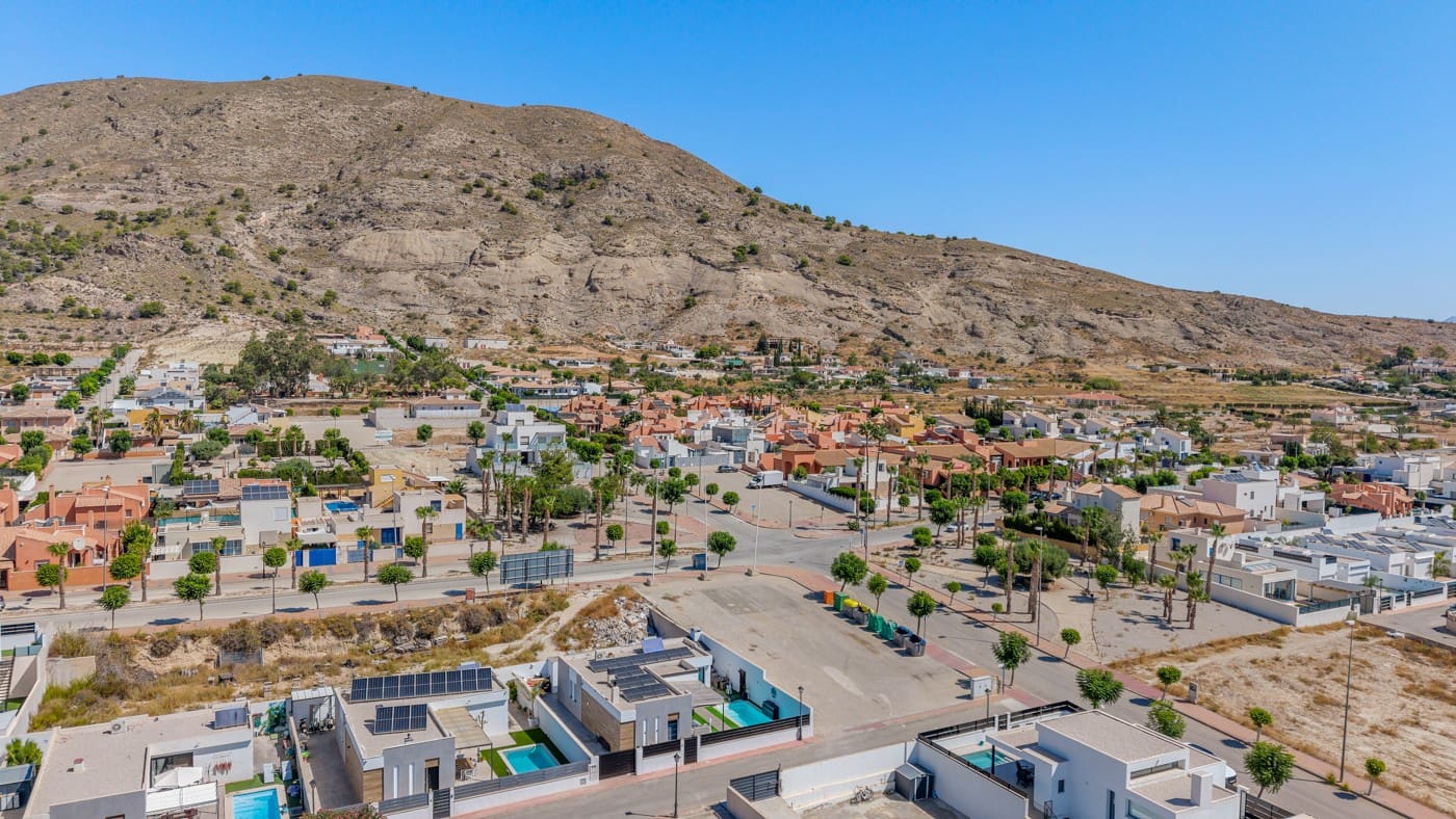 4 sovrum Villa till salu i Fortuna med pool - 355 000 € (Ref: 10008103)