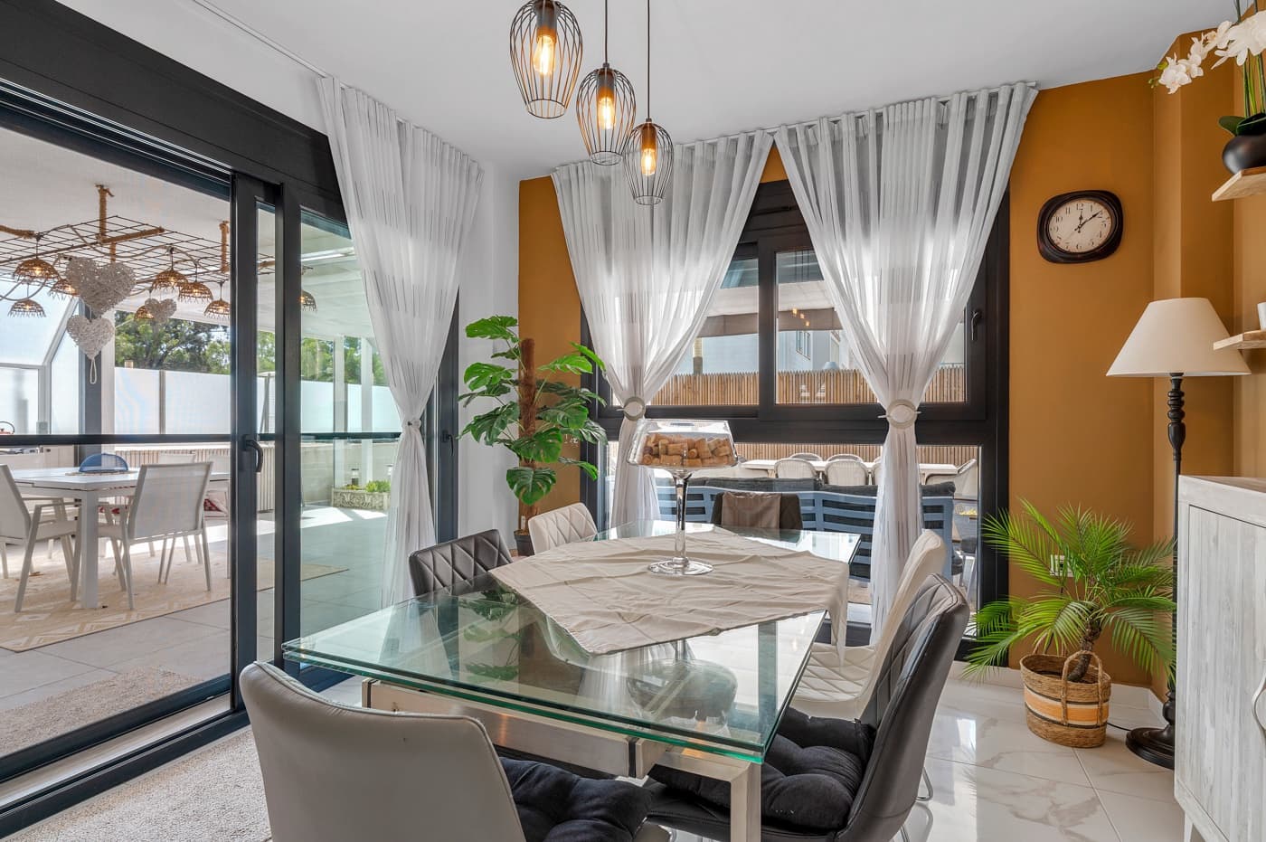 3 soveværelse Lejlighed til salg i Guardamar del Segura med swimmingpool garage - € 379.000 (Ref: 10009970)