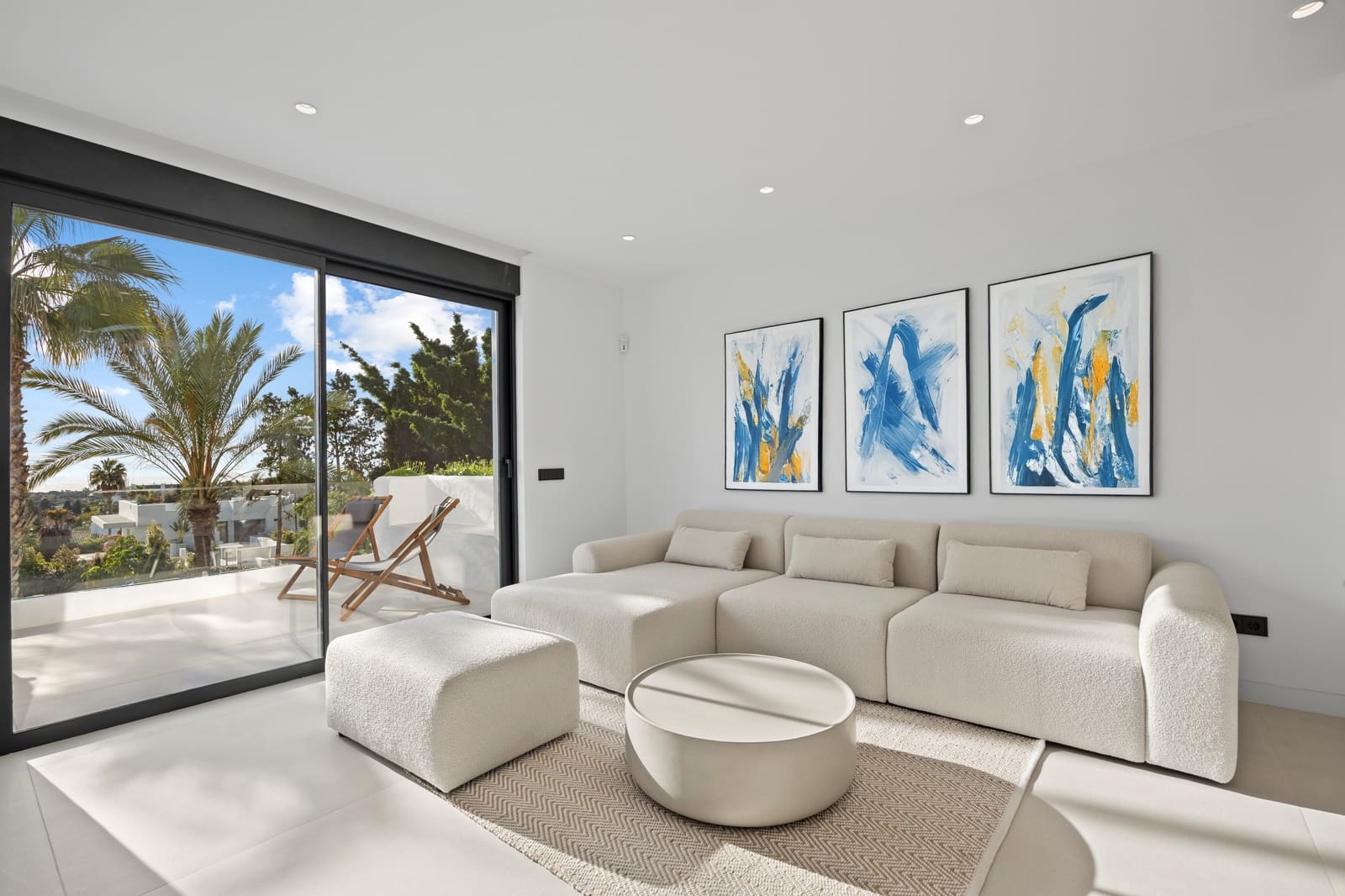 4 Zimmer Apartment zu verkaufen in El Paraiso mit Pool Garage - 890.000 € (Ref: 10011986)