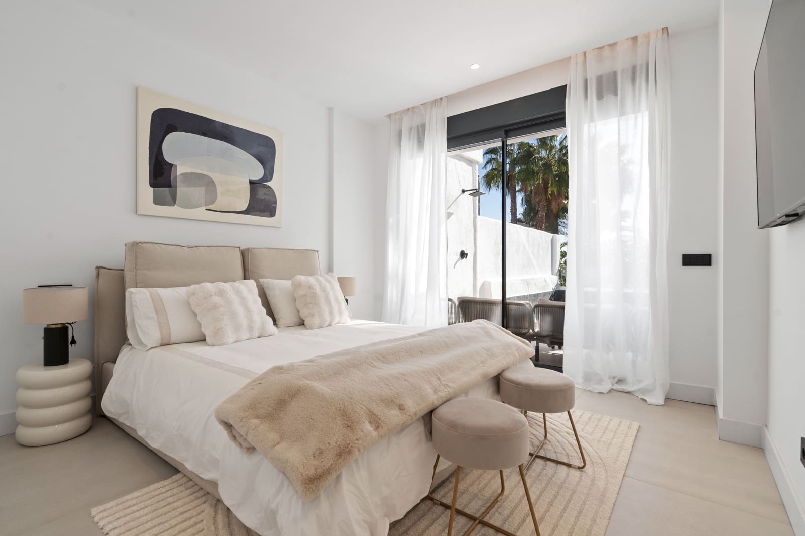 3 Zimmer Apartment zu verkaufen in El Paraiso mit Pool Garage - 829.000 € (Ref: 10011987)