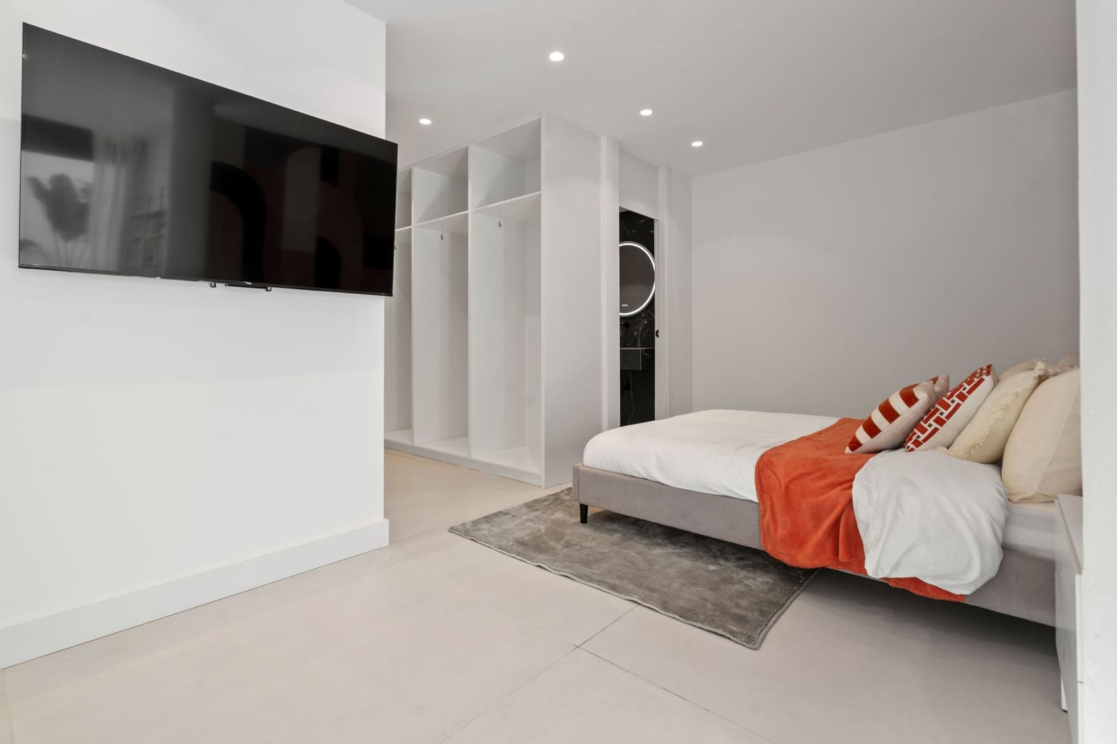 3 Zimmer Apartment zu verkaufen in El Paraiso mit Pool Garage - 829.000 € (Ref: 10011987)