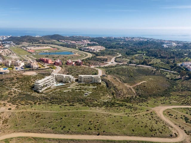 2 bedroom Apartment for sale in Las Lagunas de Mijas, Mijas with pool garage - € 580,000 (Ref: 10012060)