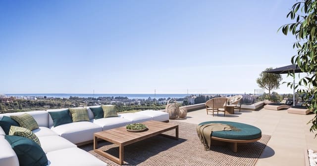 Apartamento de 3 habitaciones en La Concha - Resina Golf, Estepona en venta con piscina garaje - 589.000 € (Ref: 10012896)