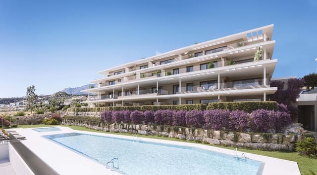 Apartamento de 3 habitaciones en La Concha - Resina Golf, Estepona en venta con piscina garaje - 589.000 € (Ref: 10012896)