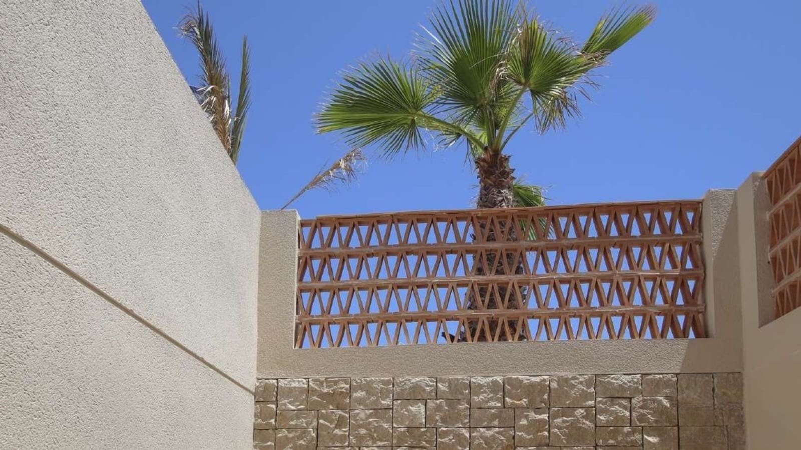 Chalet de 4 habitaciones en La Marina en venta - 1.485.750 € (Ref: 10017109)
