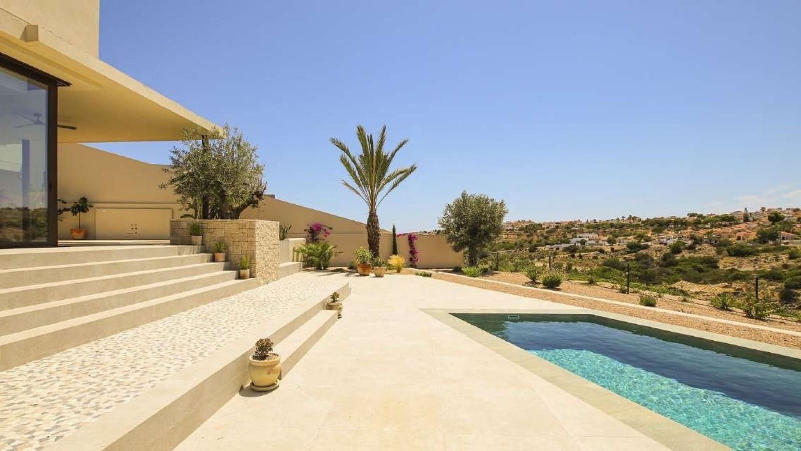 Chalet de 4 habitaciones en La Marina en venta - 1.485.750 € (Ref: 10017109)