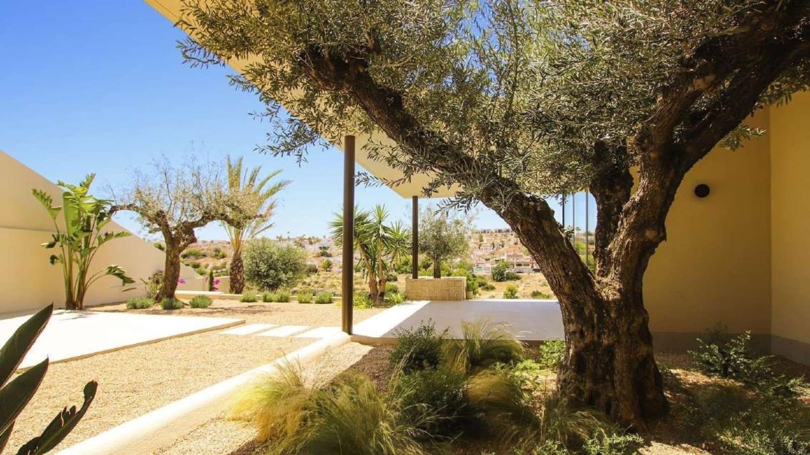 Chalet de 4 habitaciones en La Marina en venta - 1.485.750 € (Ref: 10017109)